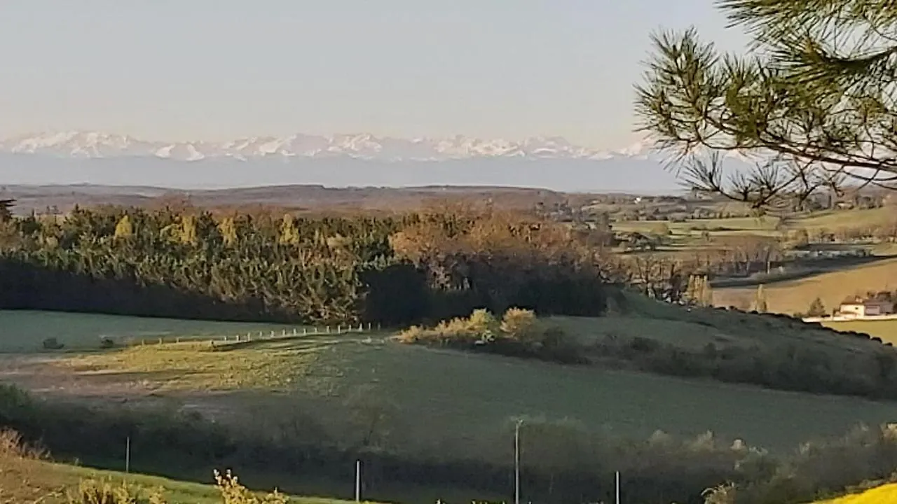 A Lantin Villa Auch Vakantiehuis